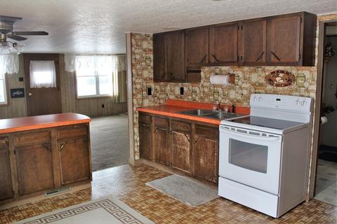 203 S Madison St, Morrison, IL 61270 photo 7