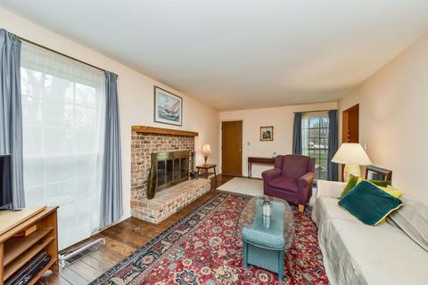 628 Pershing Ave, Wheaton, IL 60189 photo 4