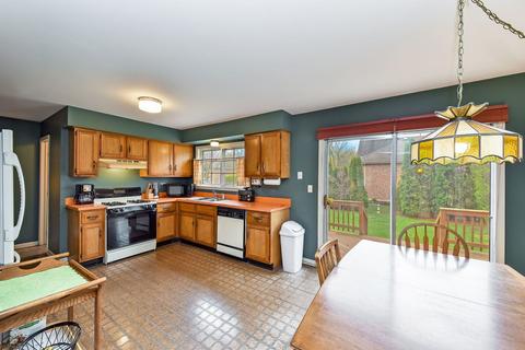 628 Pershing Ave, Wheaton, IL 60189 photo 2