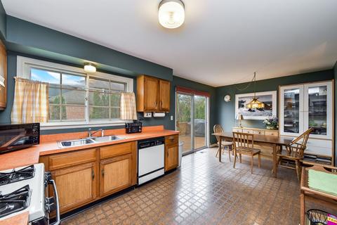 628 Pershing Ave, Wheaton, IL 60189 photo 3
