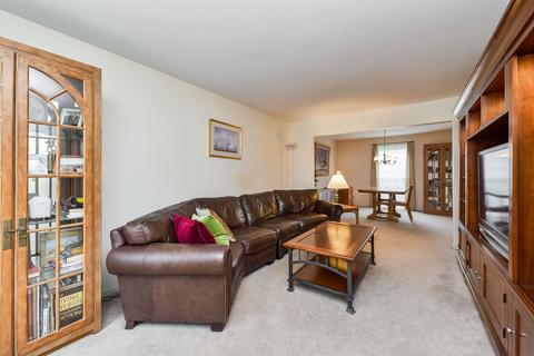 628 Pershing Ave, Wheaton, IL 60189 photo 7