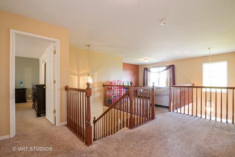 321 Monument Rd, Elgin, IL 60124 photo 7