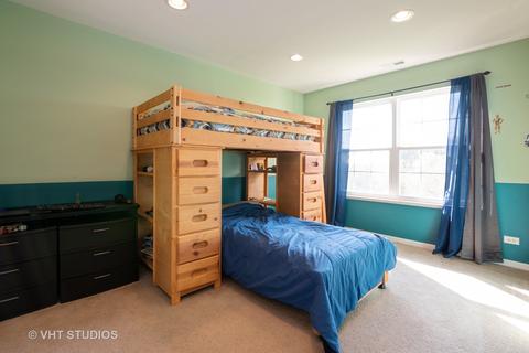 321 Monument Rd, Elgin, IL 60124 photo 11