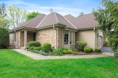 36 Pine Tree Ln, Burr Ridge, IL 60527 photo 2