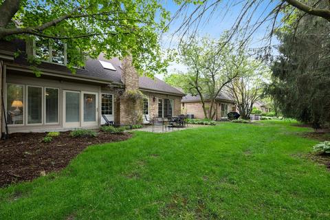 36 Pine Tree Ln, Burr Ridge, IL 60527 photo 3