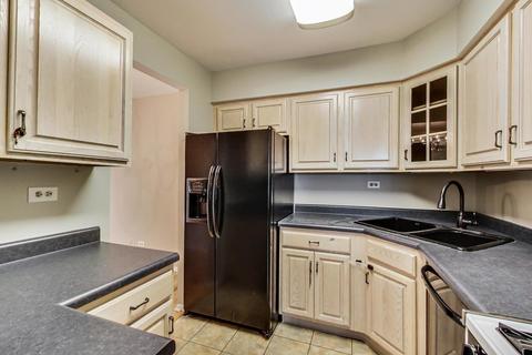 481 Alder Dr, Wheeling, IL 60090 photo 9