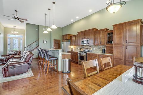 2301 Heather Ridge Dr, Normal, IL 61761 photo 13