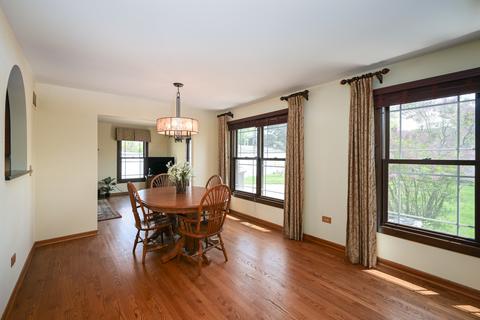 2229 Appleby Dr, Wheaton, IL 60189 photo 8