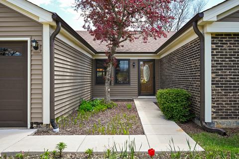 2229 Appleby Dr, Wheaton, IL 60189 photo 4