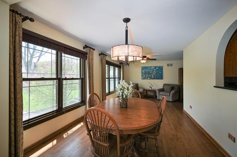 2229 Appleby Dr, Wheaton, IL 60189 photo 9
