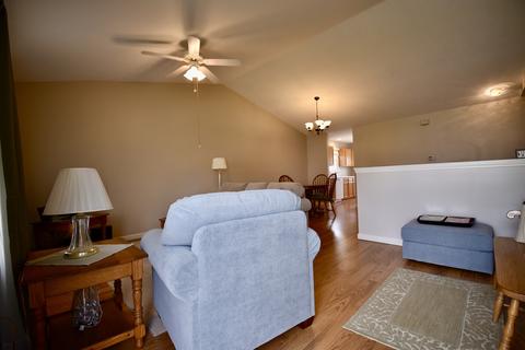 1109 Bull St, Normal, IL 61761 photo 22