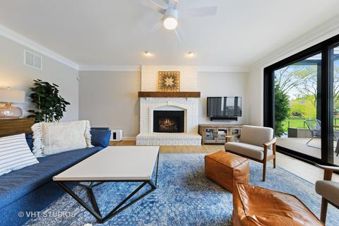 612 Pershing Ave, Wheaton, IL 60189 photo 9