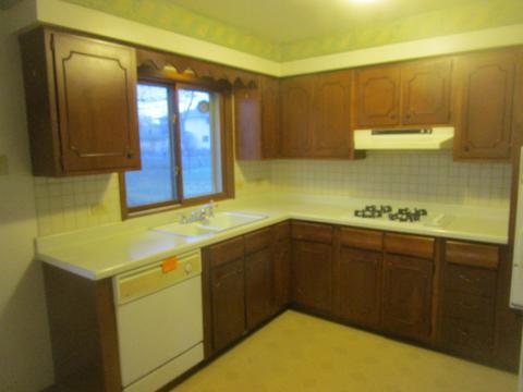 743 Algona Ave, Elgin, IL 60120 photo 6