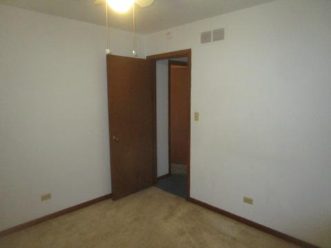 743 Algona Ave, Elgin, IL 60120 photo 12