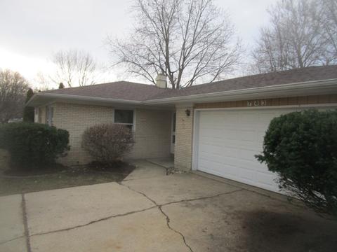 743 Algona Ave, Elgin, IL 60120 photo 2