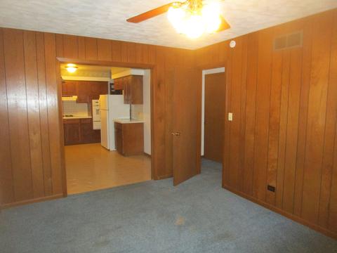 743 Algona Ave, Elgin, IL 60120 photo 9