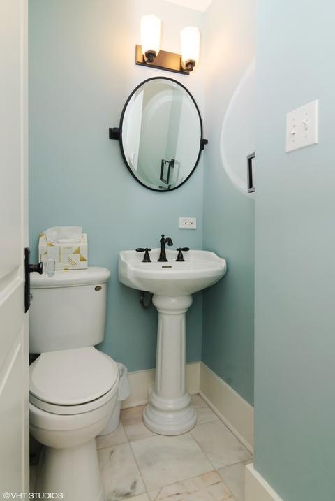 328 E Indiana St, Wheaton, IL 60187 photo 13