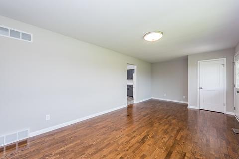 6907 State Park Rd, Spring Grove, IL 60081 photo 4