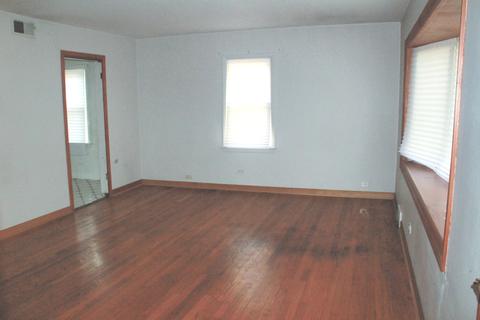 1182 Webster Ln, Des Plaines, IL 60016 photo 4