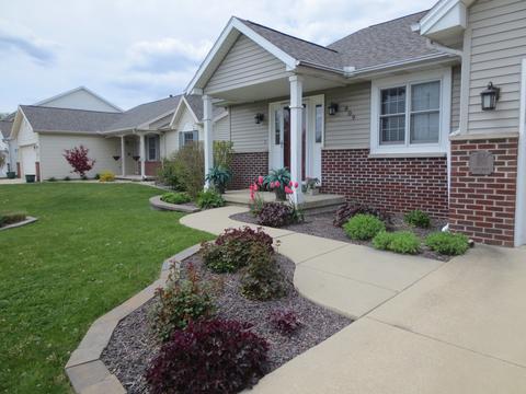 809 Eddy Rd, Bloomington, IL 61704 photo 3