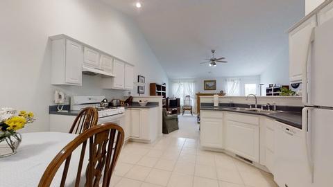 565 Beechwood Ct, Normal, IL 61761 photo 6