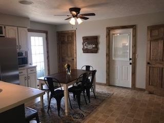 204 S Genesee St, Morrison, IL 61270 photo 4