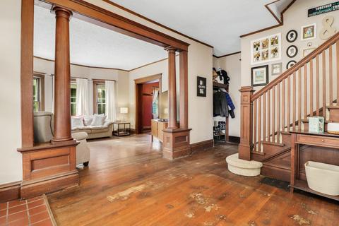 504 E Chestnut St, Bloomington, IL 61701 photo 9