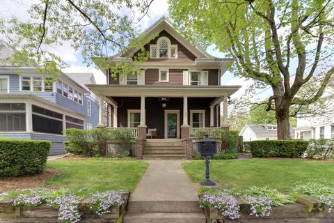 504 E Chestnut St, Bloomington, IL 61701 photo 1