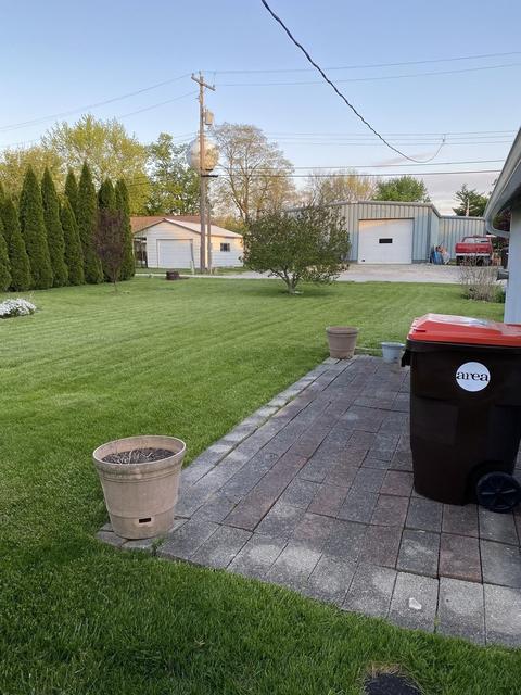 305 Exchange St, Danvers, IL 61732 photo 3