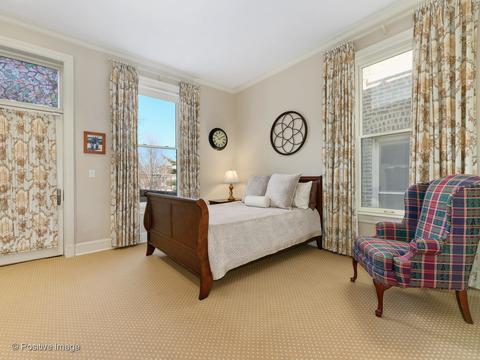 852 W Webster Ave, Chicago, IL 60614 photo 17