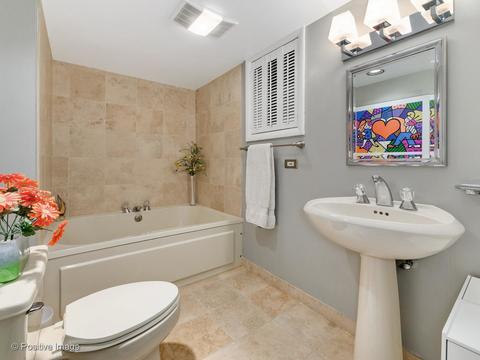 852 W Webster Ave, Chicago, IL 60614 photo 29