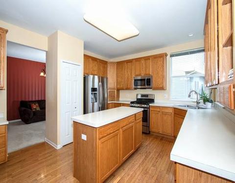 1920 Capri Dr, Aurora, IL 60503 photo 4