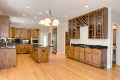 1741 Eagle Brook Dr, Geneva, IL 60134 photo 4