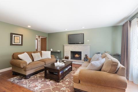 623 Gaslight Dr, Algonquin, IL 60102 photo 11
