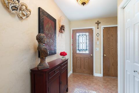 623 Gaslight Dr, Algonquin, IL 60102 photo 4