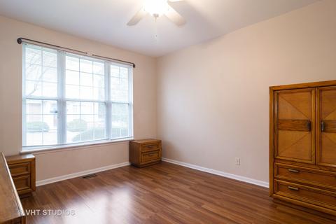 700 Mill Cir #103, Wheeling, IL 60090 photo 6