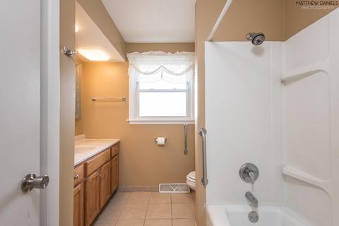 7831 W 80th St, Bridgeview, IL 60455 photo 15