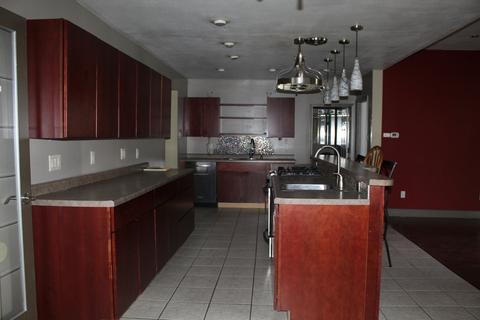 430 E 2nd St, Gilman, IL 60938 photo 5