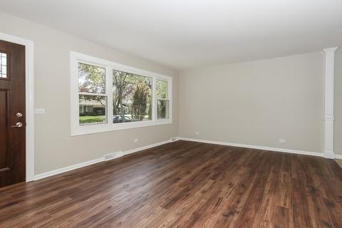 568 S 5th St, West Dundee, IL 60118 photo 4