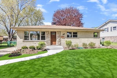 568 S 5th St, West Dundee, IL 60118 photo 1