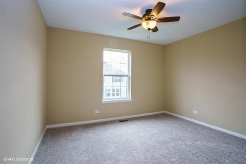 2089 Cabrillo Ln, Hoffman Estates, IL 60192 photo 14