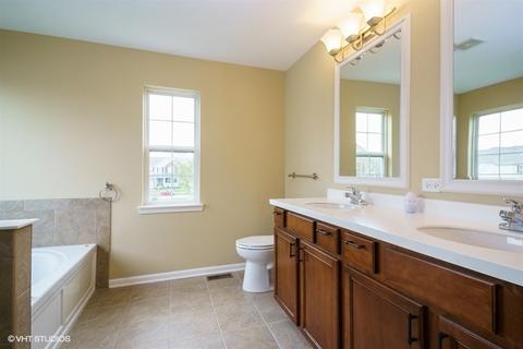 2089 Cabrillo Ln, Hoffman Estates, IL 60192 photo 11