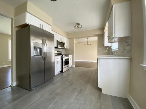 7800 W 80th Pl, Bridgeview, IL 60455 photo 10
