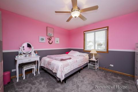 590 Alice Pl, Elgin, IL 60123 photo 16