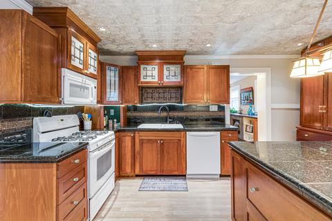 944 Duncan Ave, Elgin, IL 60120 photo 9