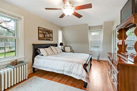 944 Duncan Ave, Elgin, IL 60120 photo 13
