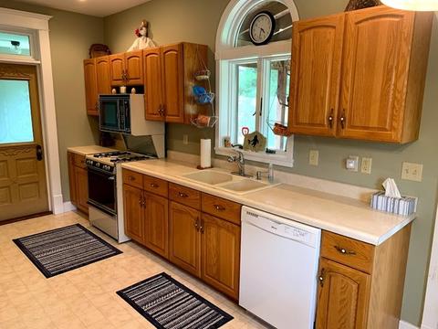304 E Douglas St, Carlock, IL 61725 photo 3