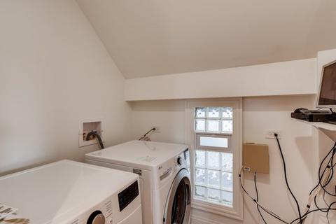 816 E 90th Pl, Chicago, IL 60619 photo 9