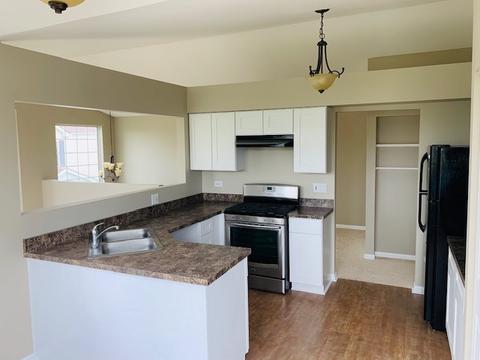 1023 Symphony Dr, Aurora, IL 60504 photo 6