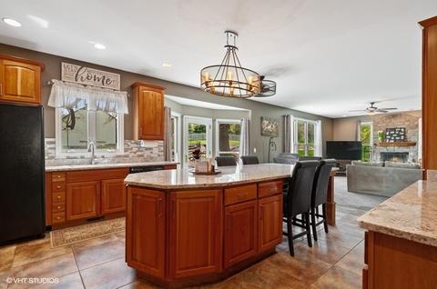 2601 Spring Leaf Dr, Spring Grove, IL 60081 photo 7